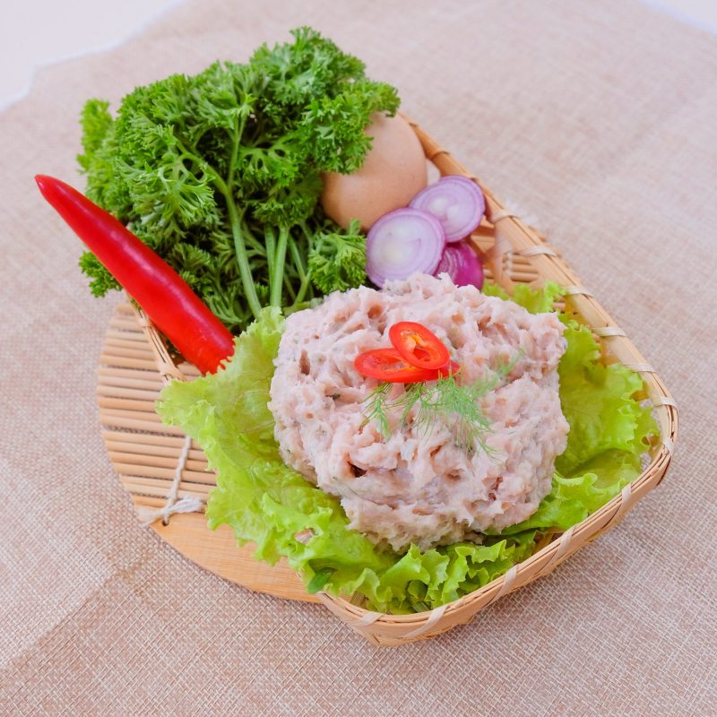 MARINATED FEATHERBACK FISH PASTE // Chả cá thát lát ướp gia vị – 71330