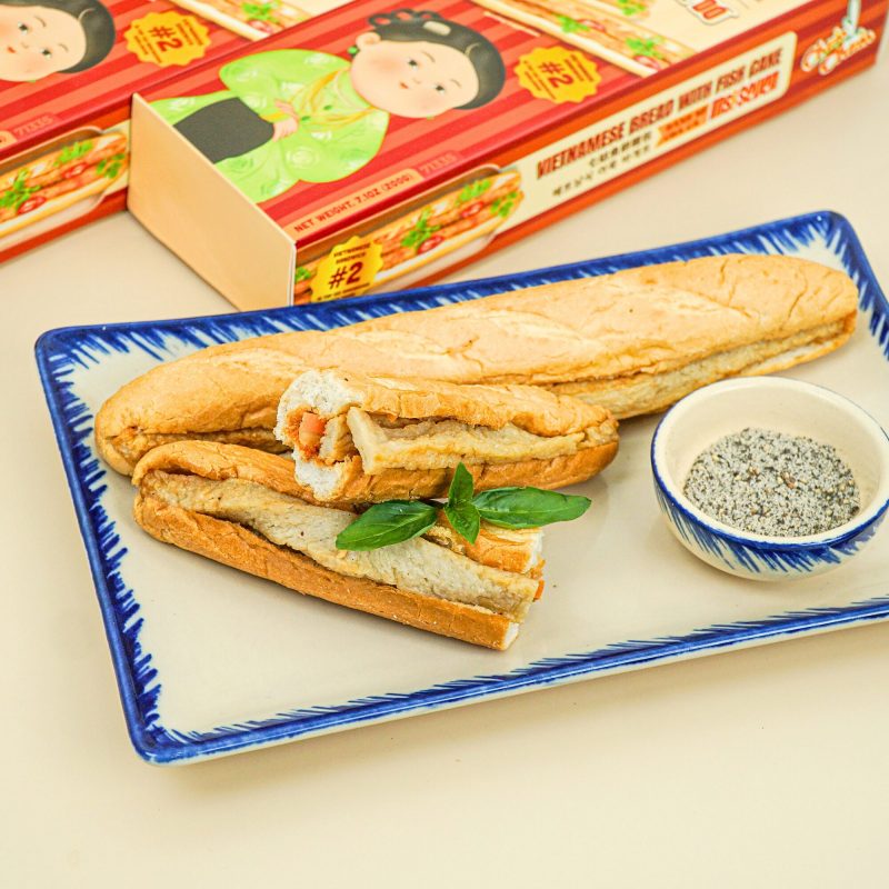 VIETNAMESE BREAD WITH FISH CAKE Bánh mì chả cá Cô Bảy Đò - 71335 - 07