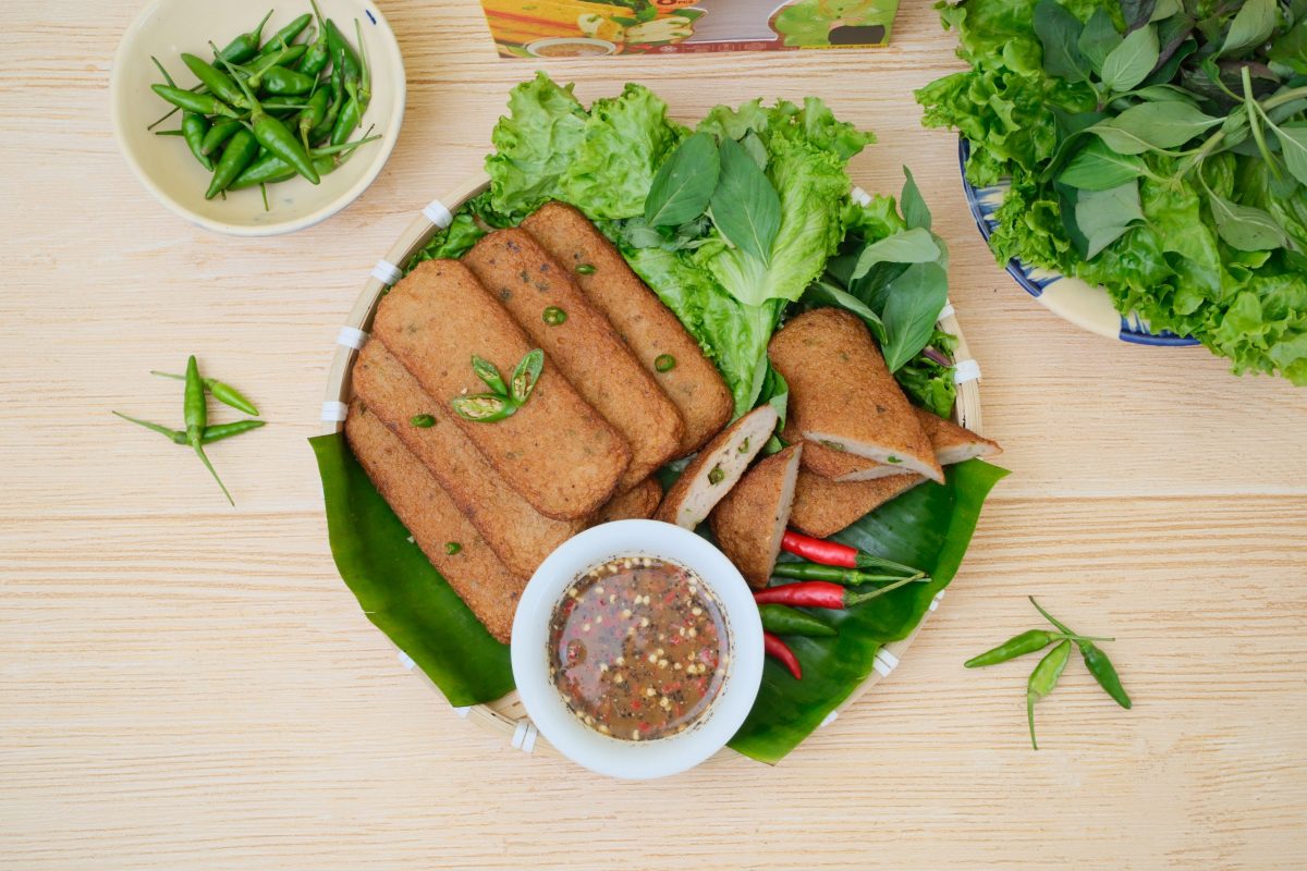 FEATHERBACK FISH CAKE (GREEN BIRD’S EYE CHILI FLAVOR) // Chả cá thát lát ớt xiêm xanh